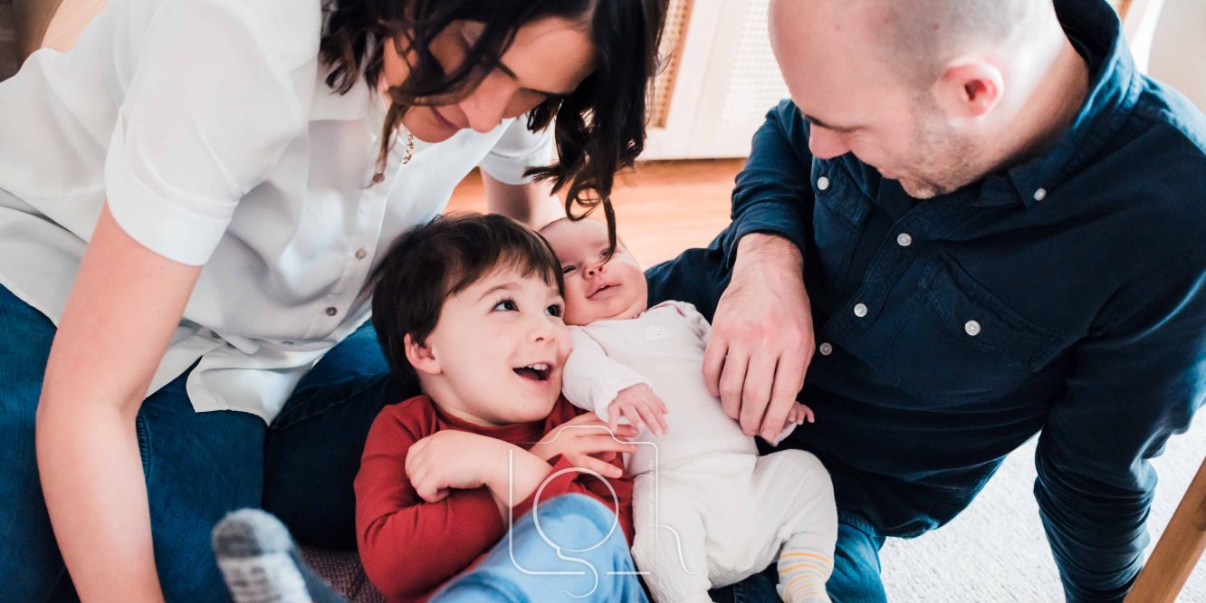 An intimate indoor lifestyle photography session with a Melbourne family in their home. Photography by Liyat G Haile